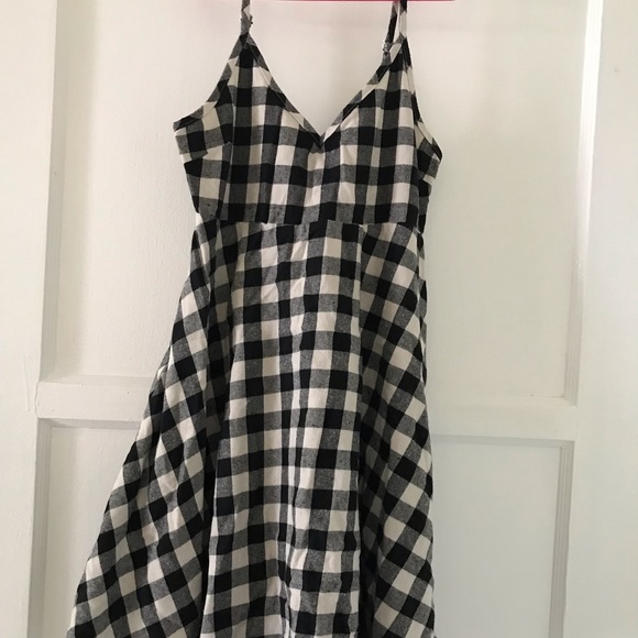 Cute black and white gingham dress - Picture 2 of 2